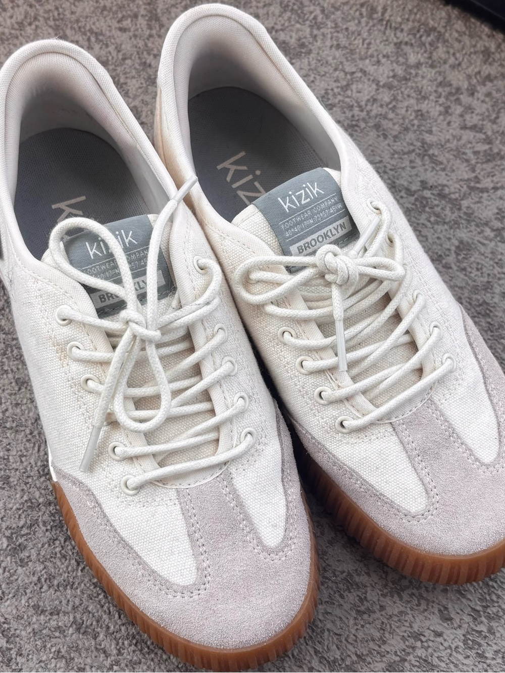 Kizik Brooklyn Women's Cream Canvas & Suede Sneakers